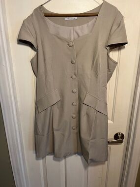 Classic Taupe Button-Front Women’s Dress  size XL